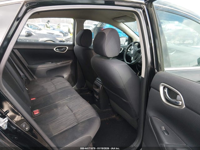 Продажа на аукционе авто 2018 Nissan Sentra Sv, vin: 3N1AB7AP9JL623384, номер лота: 44171879