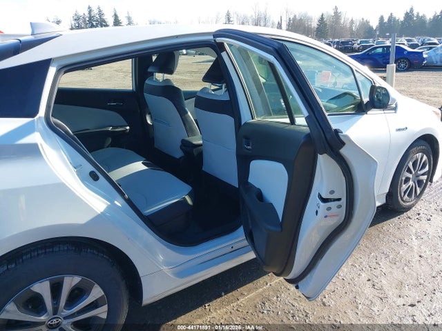 JTDL9MFU7M3024577 Toyota Prius Xle Awd-e