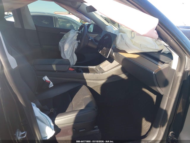 2023 TESLA MODEL Y 7SAYGAEE0PF596766 Photo 4