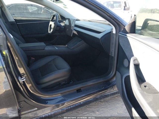 2024 TESLA MODEL 3 5YJ3E1EB0RF815909 Photo 4
