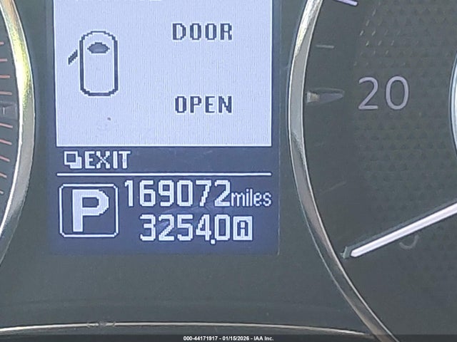 Nissan Armada Platinum 2017 JN8AY2NF3H9301072 Image 16