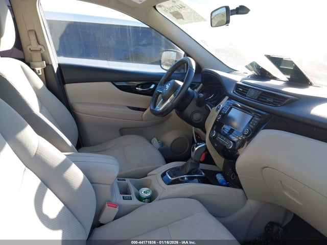JN1BJ1CP7HW000612 Nissan Rogue Sport Sv