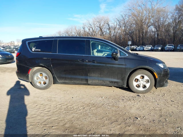 Aukcja sprzedaży 2017 Chrysler Pacifica Lx, vin: 2C4RC1CG1HR579756, numer aukcji: 44171947