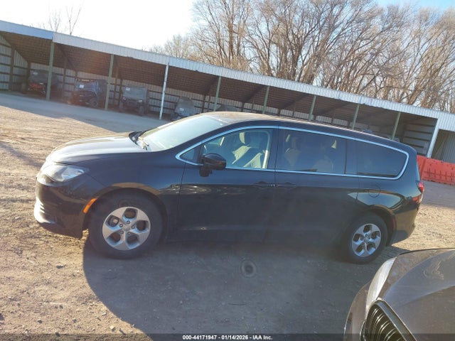 Aukcja sprzedaży 2017 Chrysler Pacifica Lx, vin: 2C4RC1CG1HR579756, numer aukcji: 44171947