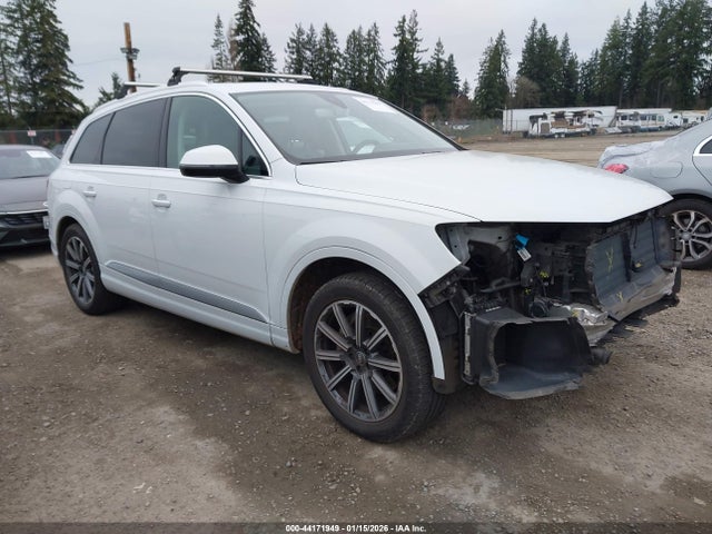 2017 AUDI Q7 WA1VAAF7XHD012247 Photo 0