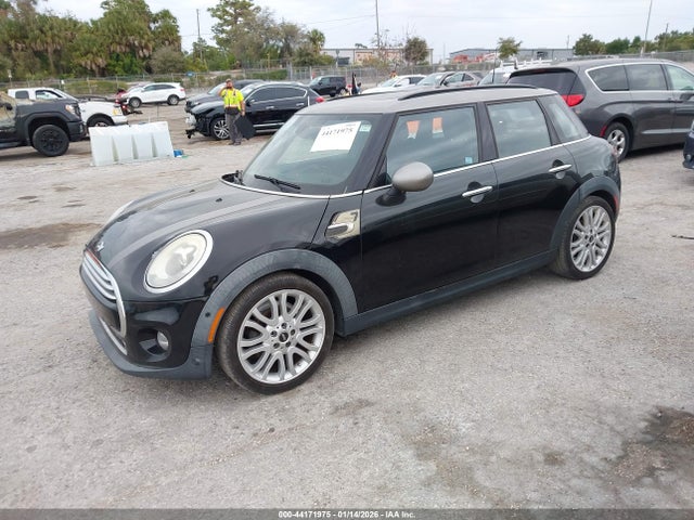 2018 MINI HARDTOP WMWXU1C5XJ2F79763 Photo 1