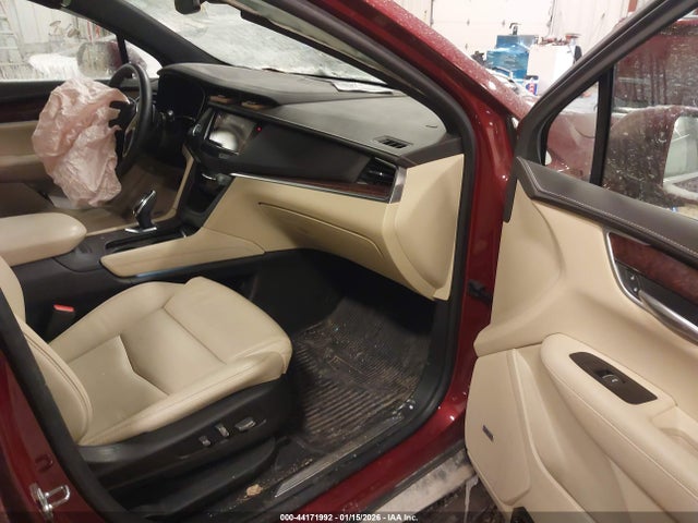 2017 CADILLAC XT5 1GYKNBRS6HZ314909 Photo 4