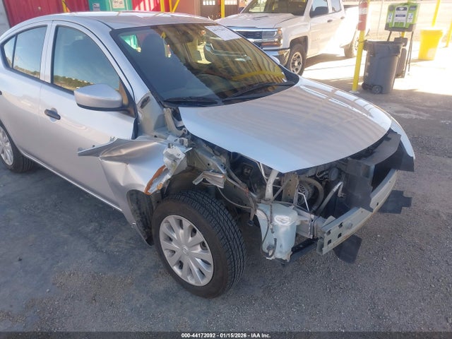 3N1CN7AP5GL817578 Nissan Versa 1.6 S+