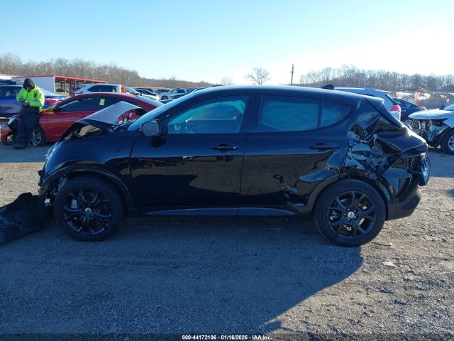 Продажа на аукционе авто 2024 Dodge Hornet R/t, vin: ZACPDFCW7R3A15454, номер лота: 44172106
