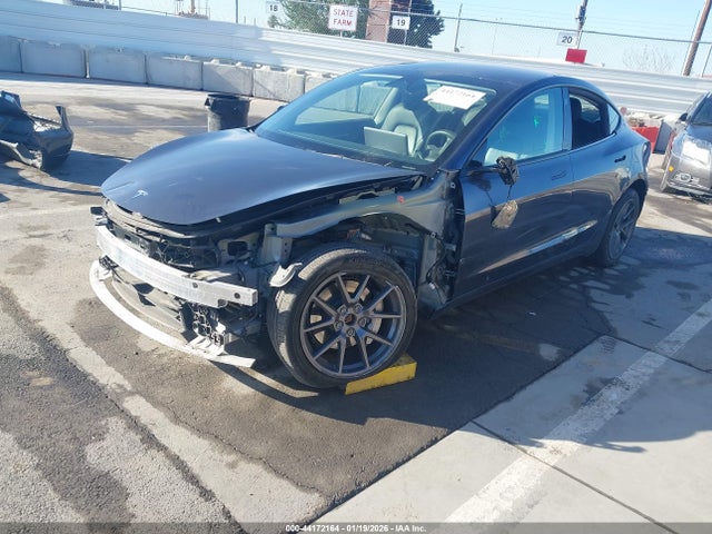 2022 TESLA MODEL 3 5YJ3E1EBXNF264477 Photo 1