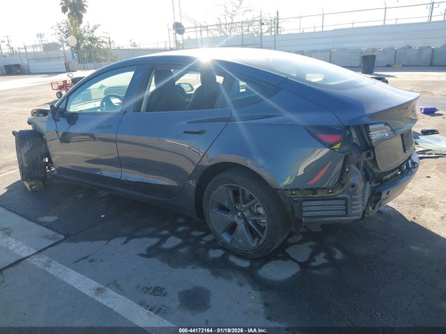 2022 TESLA MODEL 3 5YJ3E1EBXNF264477 Photo 2