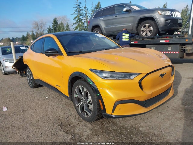 Ford Mustang Mach-e Premium 2023 3FMTK3SS2PMA02729 main image