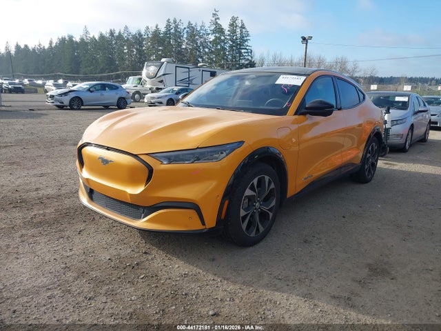 Ford Mustang Mach-e Premium 2023 3FMTK3SS2PMA02729 Image 2