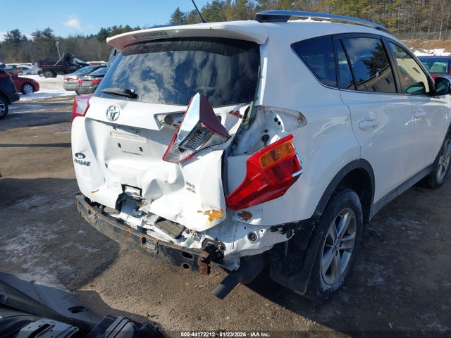 Toyota Rav4 Xle 2015 JTMRFREV5FD153859 Image 6