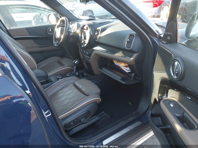 2019 MINI COUNTRYMAN WMZYT3C59K3E97069 Photo 4