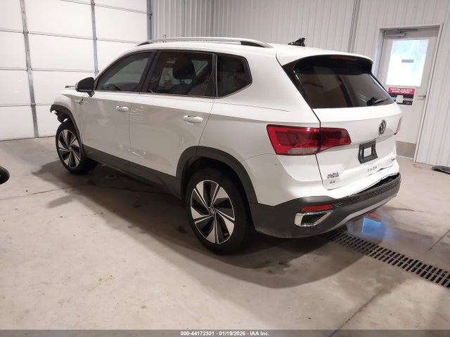Продаж на аукціоні авто 2024 Volkswagen Taos 1.5t Se, vin: 3VVVX7B26RM094454, номер лоту: 44172301