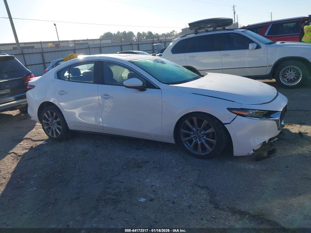 Aukcja sprzedaży 2019 Mazda Mazda3 Premium Package, vin: JM1BPBEM1K1117109, numer aukcji: 44172317