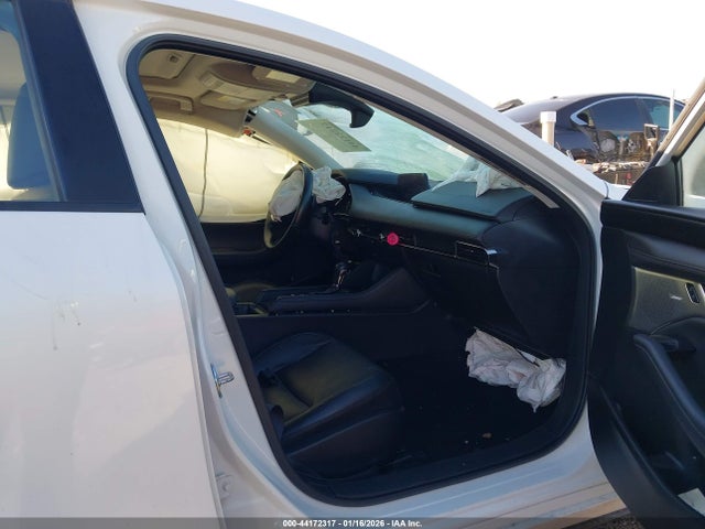 2019 MAZDA MAZDA3 JM1BPBEM1K1117109 Photo 4