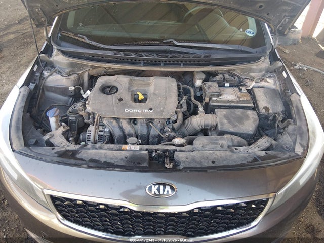 KIA FORTE LX 2017 3KPFK4A77HE141447 Image 10