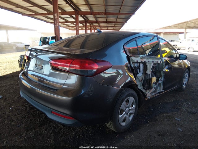 KIA FORTE LX 2017 3KPFK4A77HE141447 Image 6