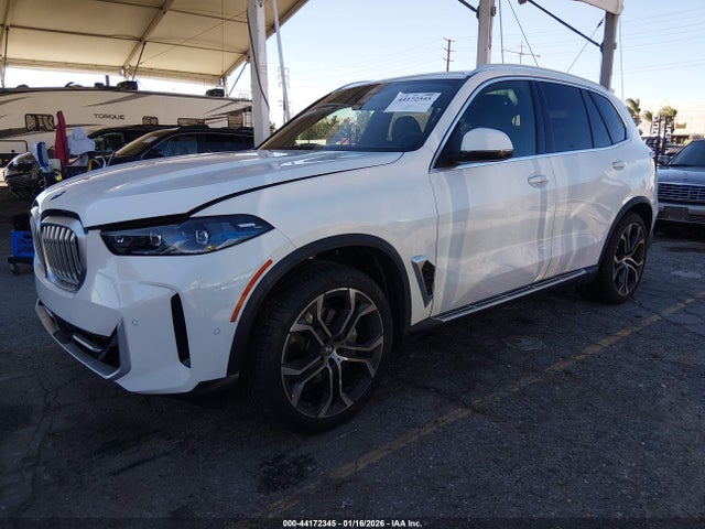 2025 BMW X5 5UX23EU06S9W70429 Photo 1