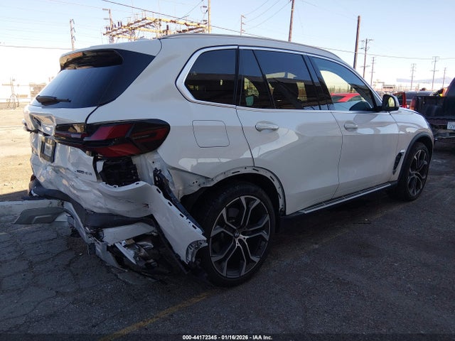 2025 BMW X5 5UX23EU06S9W70429 Photo 3