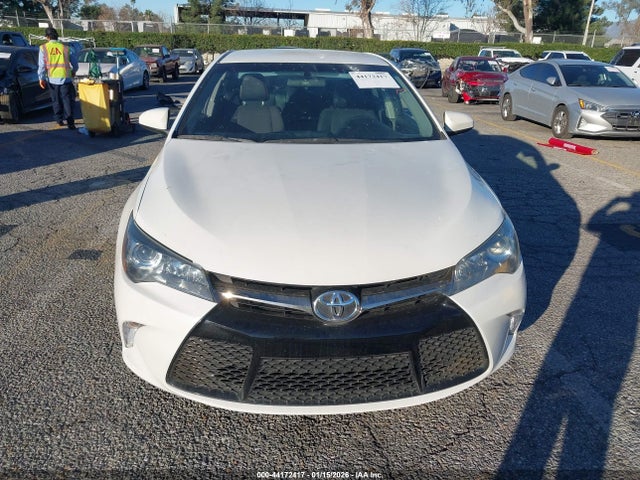 4T1BF1FK4HU366095 Toyota CAMRY SE