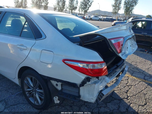 4T1BF1FK4HU366095 Toyota CAMRY SE