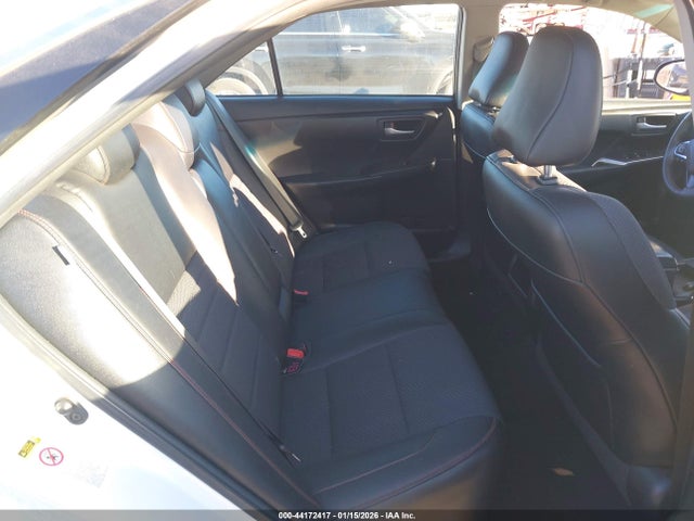4T1BF1FK4HU366095 Toyota CAMRY SE