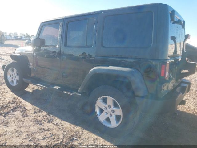 2015 JEEP WRANGLER UNLIMITED 1C4BJWDG7FL758568 Photo 2