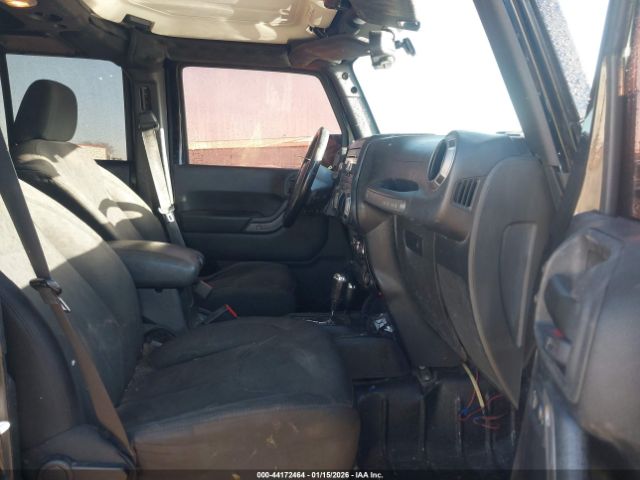 2015 JEEP WRANGLER UNLIMITED 1C4BJWDG7FL758568 Photo 4