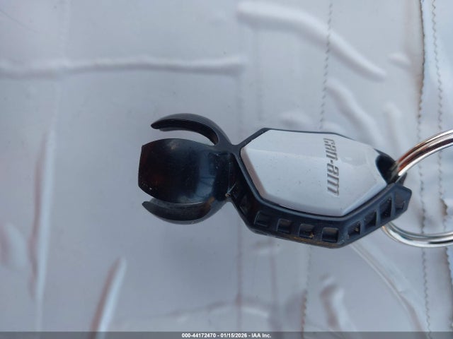 2020 CAN-AM MAVERICK X3 3JBVXAV20LK000100 Photo 10