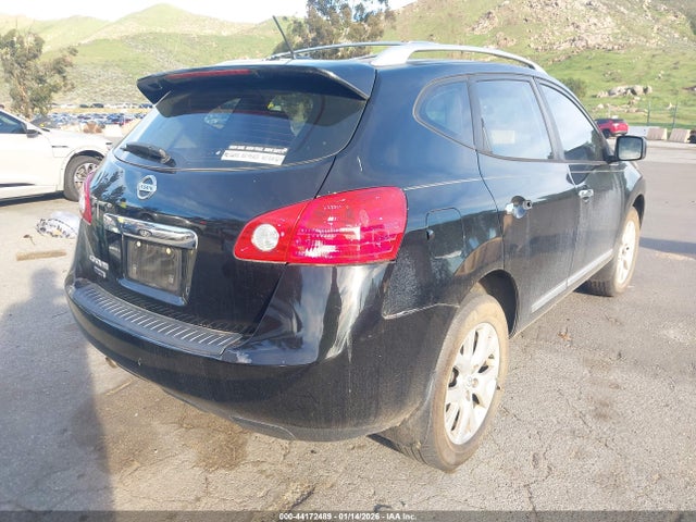 JN8AS5MT3FW152767 Nissan Rogue Select S