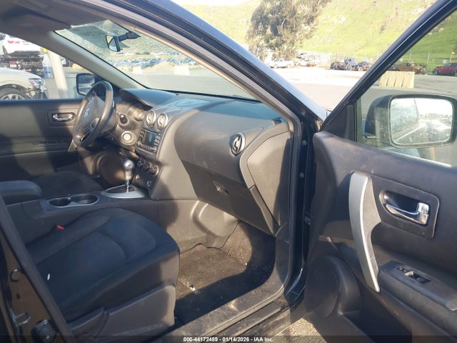 JN8AS5MT3FW152767 Nissan Rogue Select S