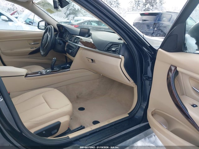 44172562 :رقم المزاد ، WBA3B5G56ENS06775 vin ، 2014 Bmw 328i Xdrive مزاد بيع