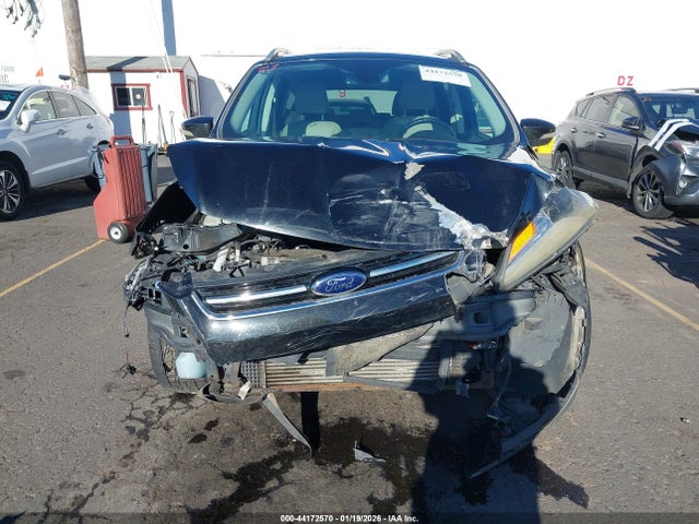 1FMCU0JX1EUB34072 Ford Escape Titanium
