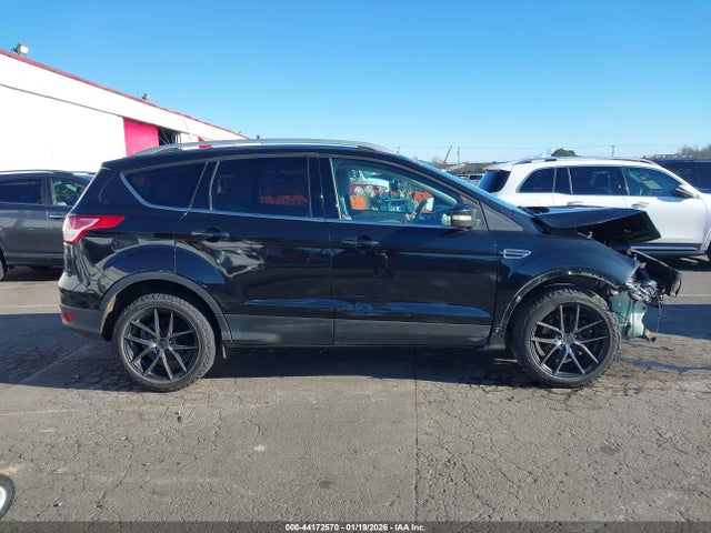 1FMCU0JX1EUB34072 Ford Escape Titanium