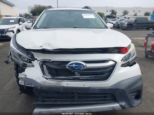 4S4BTANC8M3126387 Subaru Outback Limited