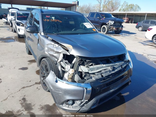 2020 MITSUBISHI OUTLANDER JA4AD3A34LZ039090 Photo 0
