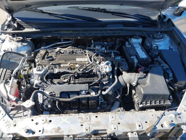 4T1C11AK7NU681088 Toyota CAMRY LE