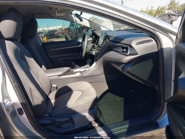 4T1C11AK7NU681088 Toyota CAMRY LE