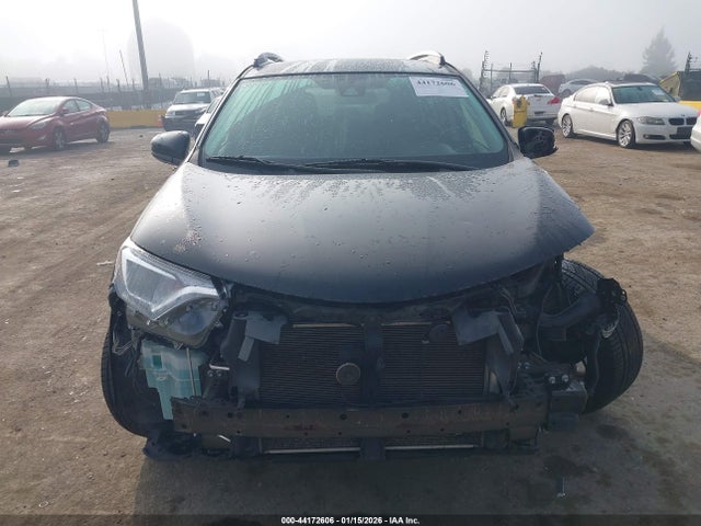 2T3BFREV3HW585549 Toyota RAV4 LE