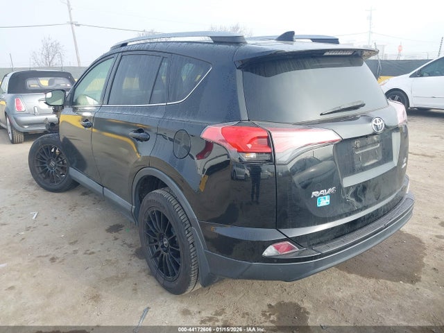 2T3BFREV3HW585549 Toyota RAV4 LE
