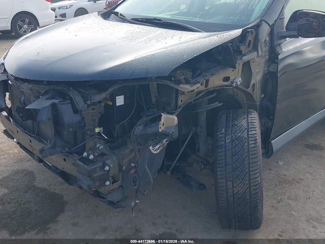 2T3BFREV3HW585549 Toyota RAV4 LE
