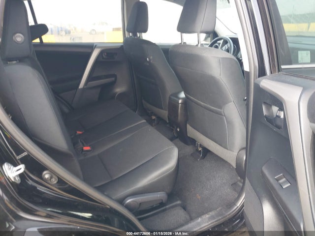 2T3BFREV3HW585549 Toyota RAV4 LE