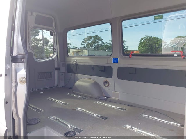 WDZPE7CD1GP218134 Mercedes-Benz Sprinter 2500 Normal Roof