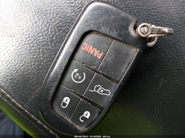 44172612 :رقم المزاد ، 1C4RJFBG5FC854152 vin ، 2015 Jeep Grand Cherokee Limited مزاد بيع