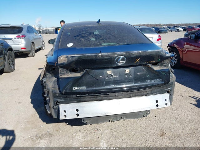 2017 LEXUS IS 200T JTHBA1D29H5040520 Photo 5