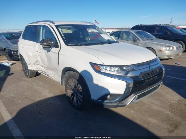 2020 MITSUBISHI OUTLANDER JA4AD3A38LZ032627 Photo 0