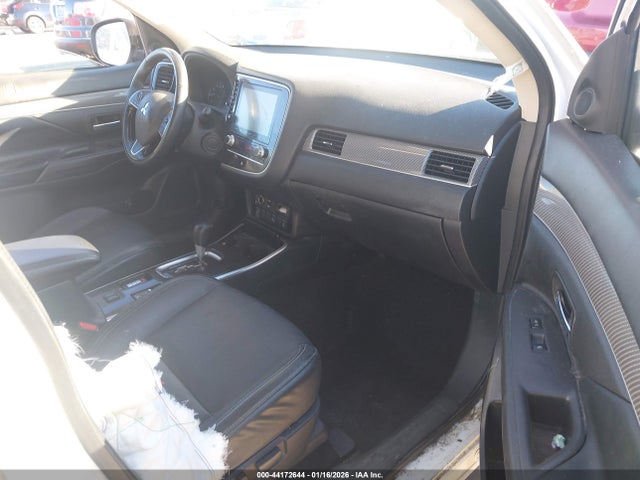 2020 MITSUBISHI OUTLANDER JA4AD3A38LZ032627 Photo 4